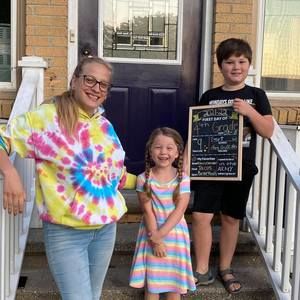 Meet your Posher, Mel-rose